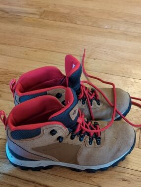 Columbia Newton Ridge Plus Suede Hiking Boots Tan Red 7W